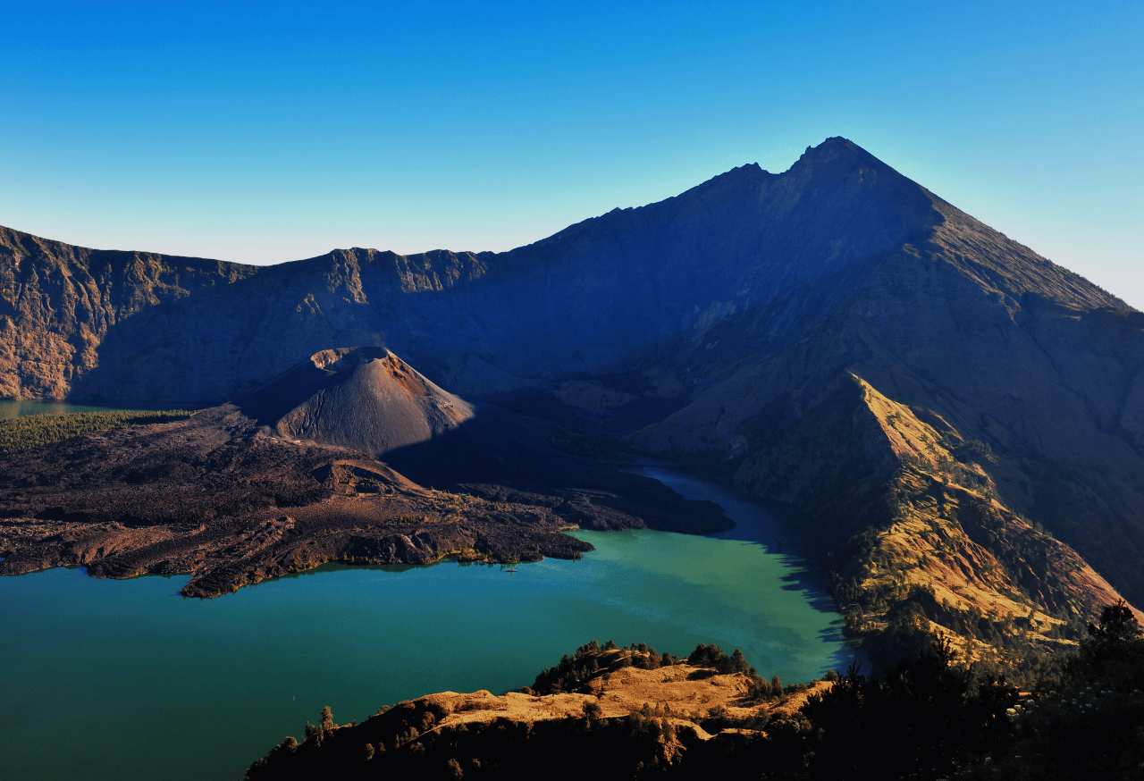 GUNUNG RINJANI
